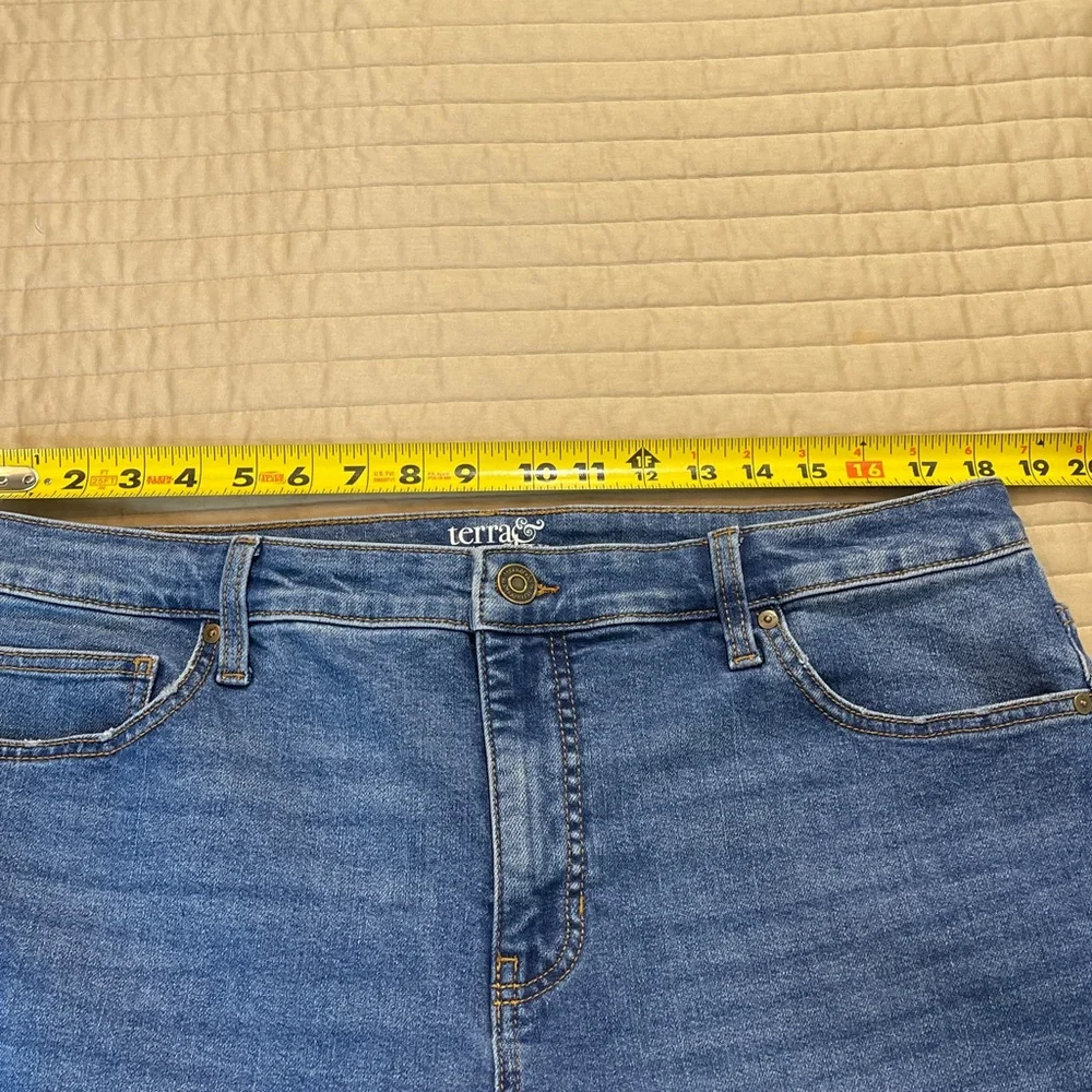 Terra & Sky STRAIGHT WOMENS SIZE 14W  Blue Jeans